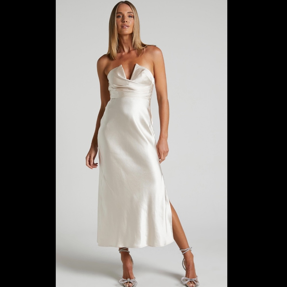 NWT Showpow Jaslynn strapless midi dress